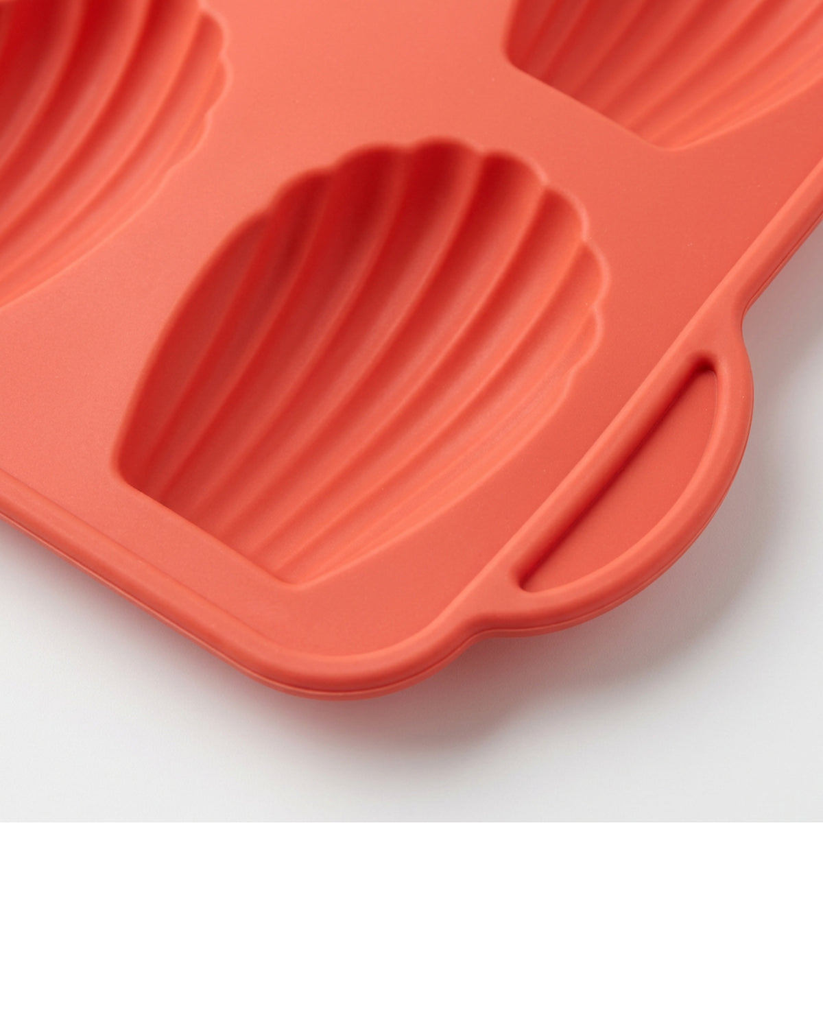 Svfxp Eight Cavity Shell Silicone Madeleine Mold Coral - Detail view